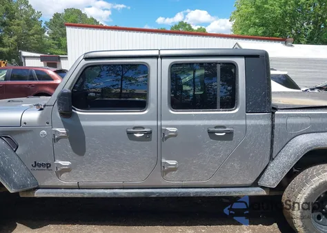 2020 Jeep Gladiator Sport S 4X4 z USA, uszkodzony, nr VIN 1C6HJTAGXLL199209